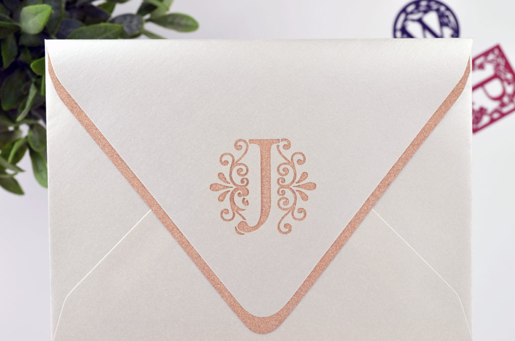 Quartz-Envelope-J-Laser-Cut-Monogram-Seal-Glitter-Sand-Envelope-Liner-Close-Up-A